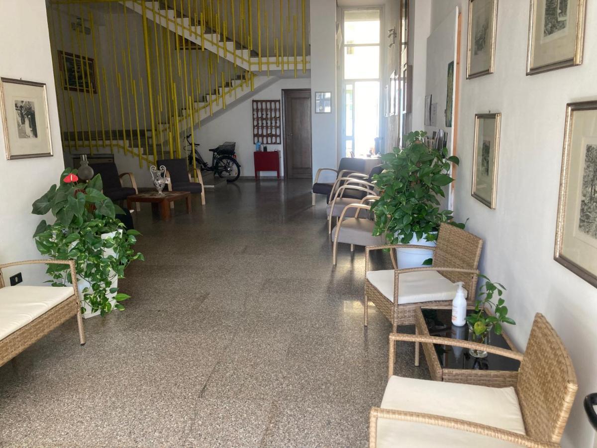 Hotel L'Ancora 라 칼레타 외부 사진