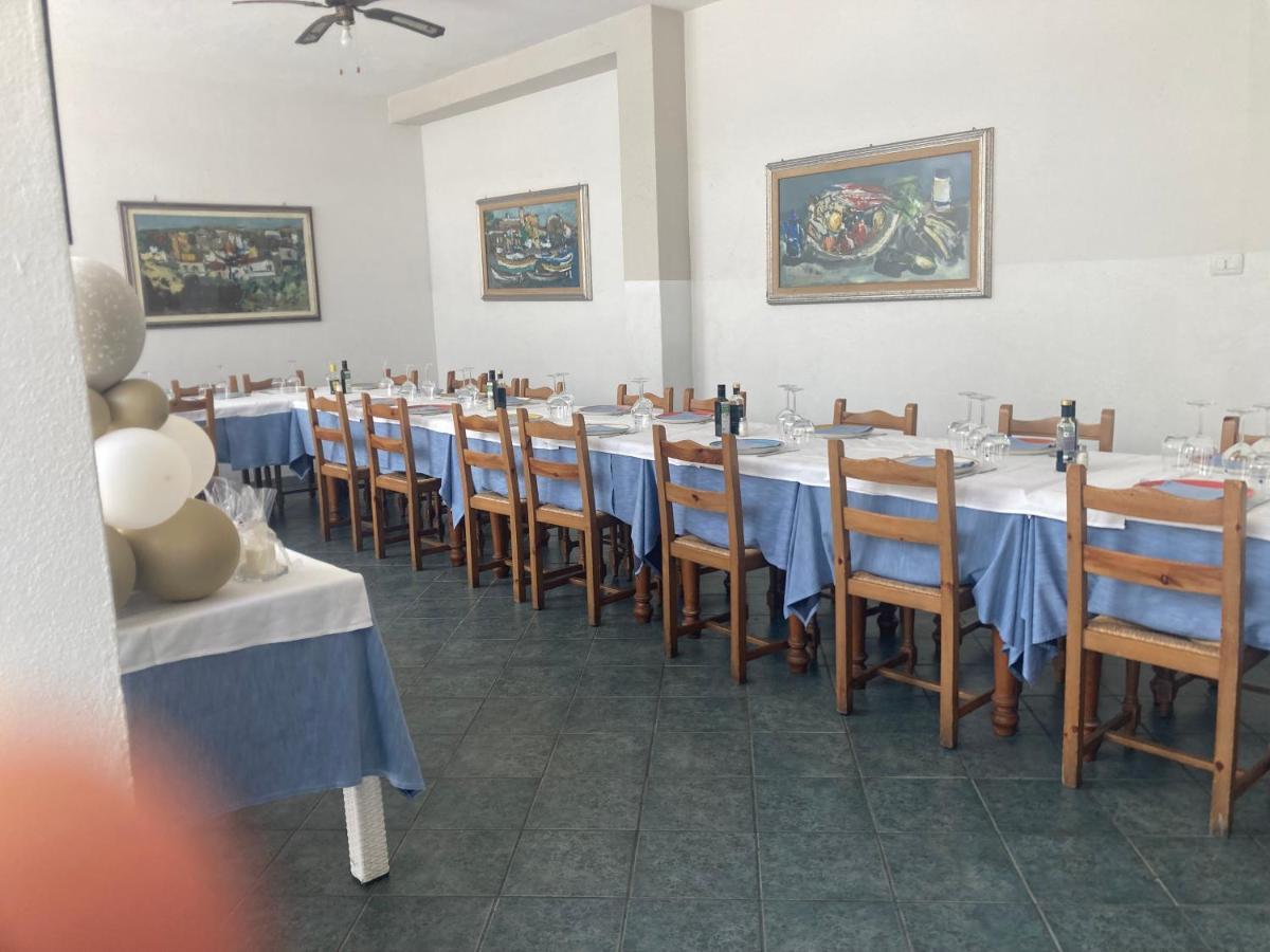 Hotel L'Ancora 라 칼레타 외부 사진