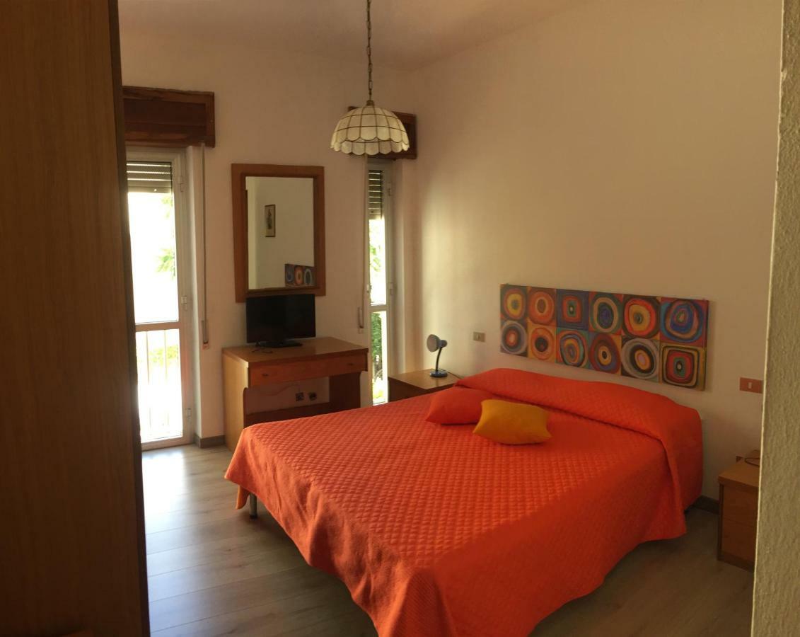 Hotel L'Ancora 라 칼레타 외부 사진